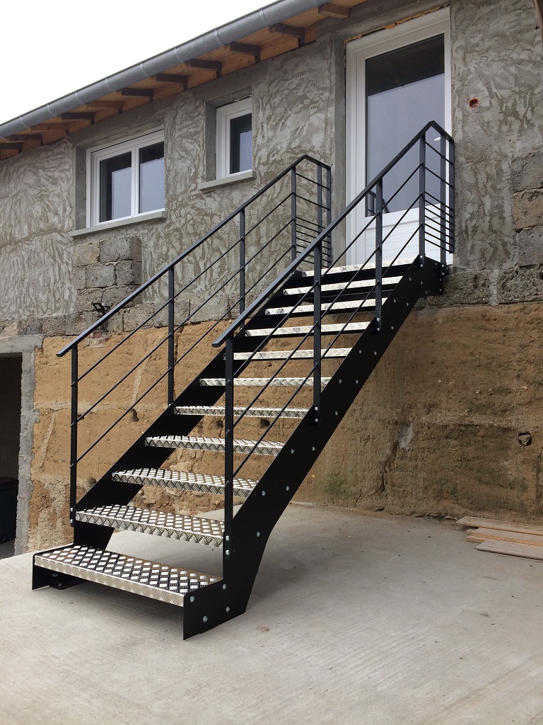Un escalier métallique extérieur 100 Made in France pour votre maison Un escalier métallique extérieur 100 Made in France pour votre maison
